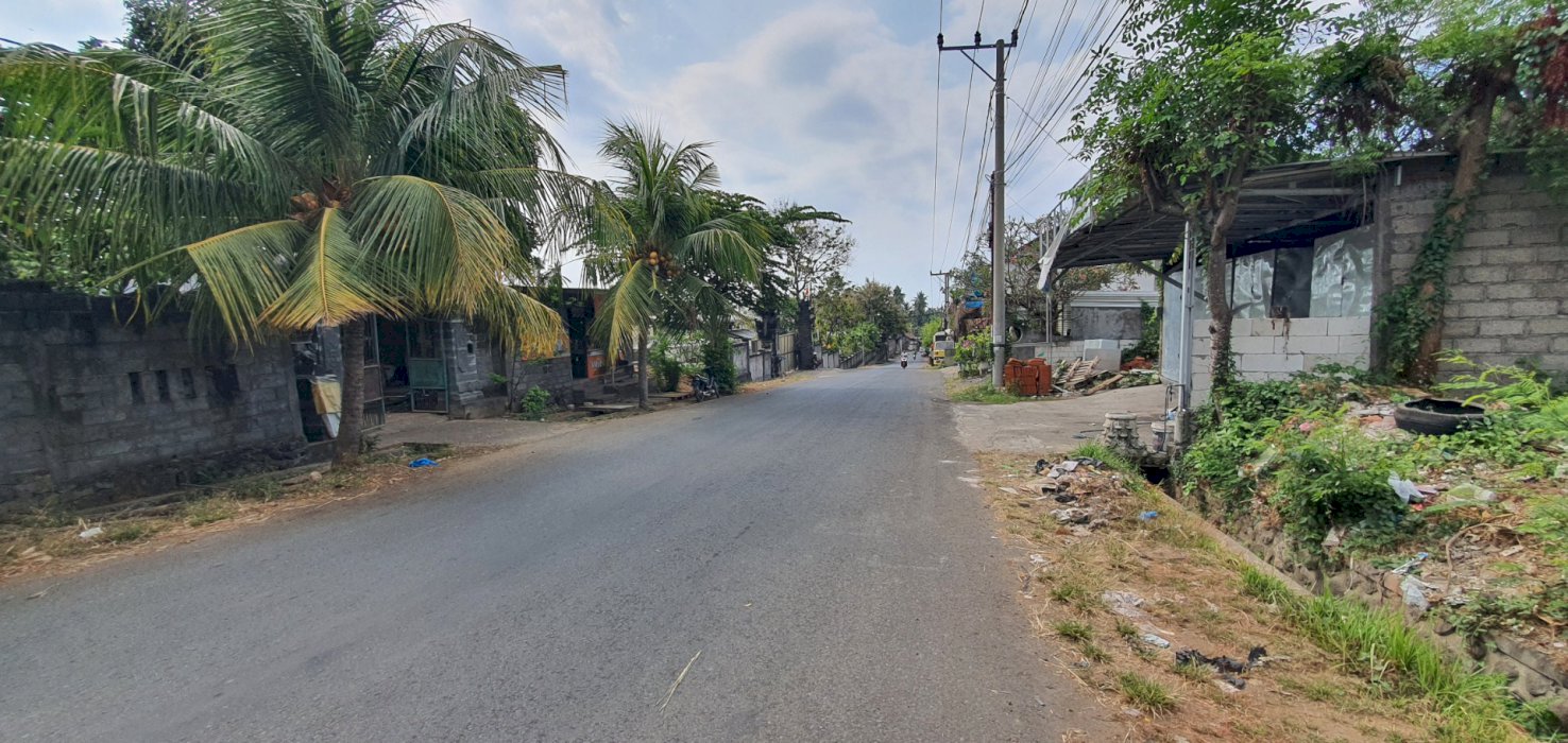 Tanah strategis dekat dengan pabrik wine lovina