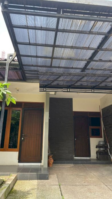 Jual Rumah Bagus Di Komplek Palem Permai - Soekarno Hatta !