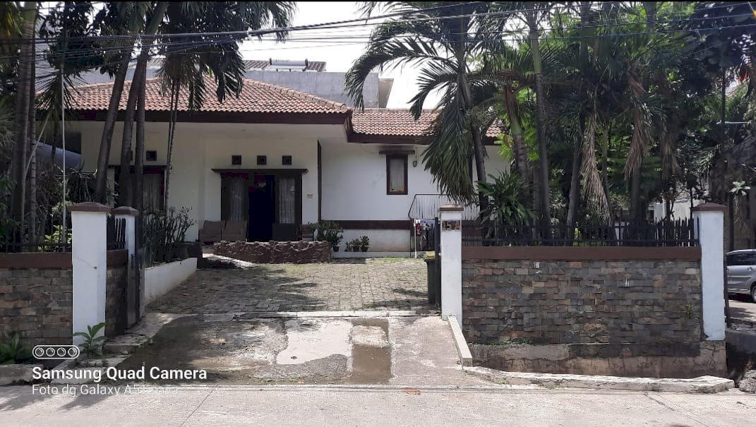 RUMAH DIJUAL LOKASI STRATEGIS JANTUNG KOTA JAKARTA DIBAWAH HARGA PASAR