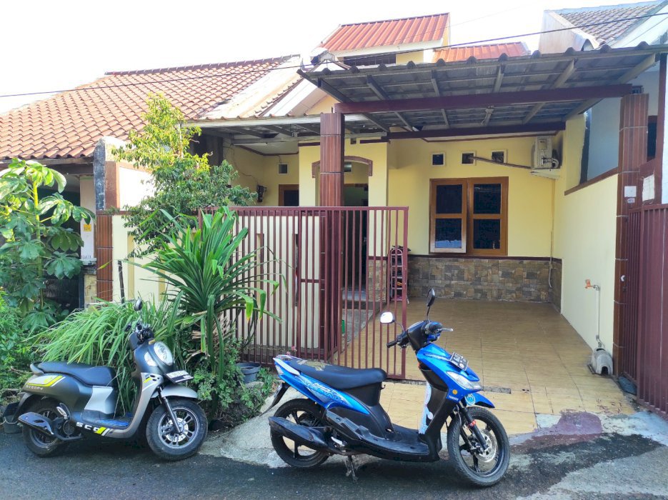 Jual rumah dan isinya di Permata Depok