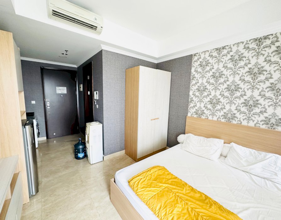 Disewakan studio apartemen Menteng Park best price and recommended.