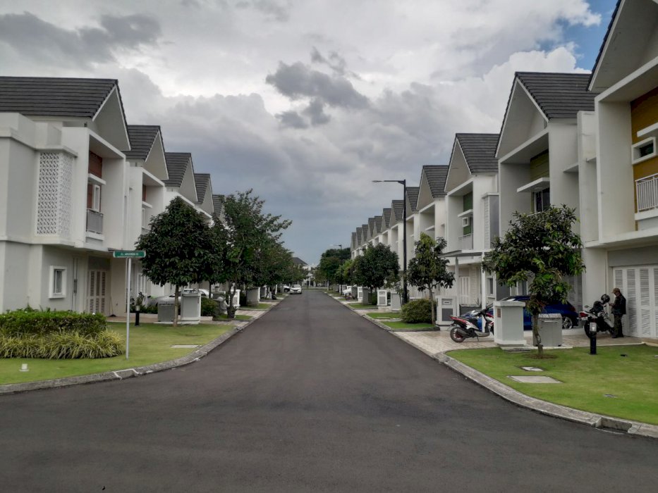 DIJUAL 1 UNIT RUMAH DI CLUSTER AMANDA SUMMARECON BANDUNG