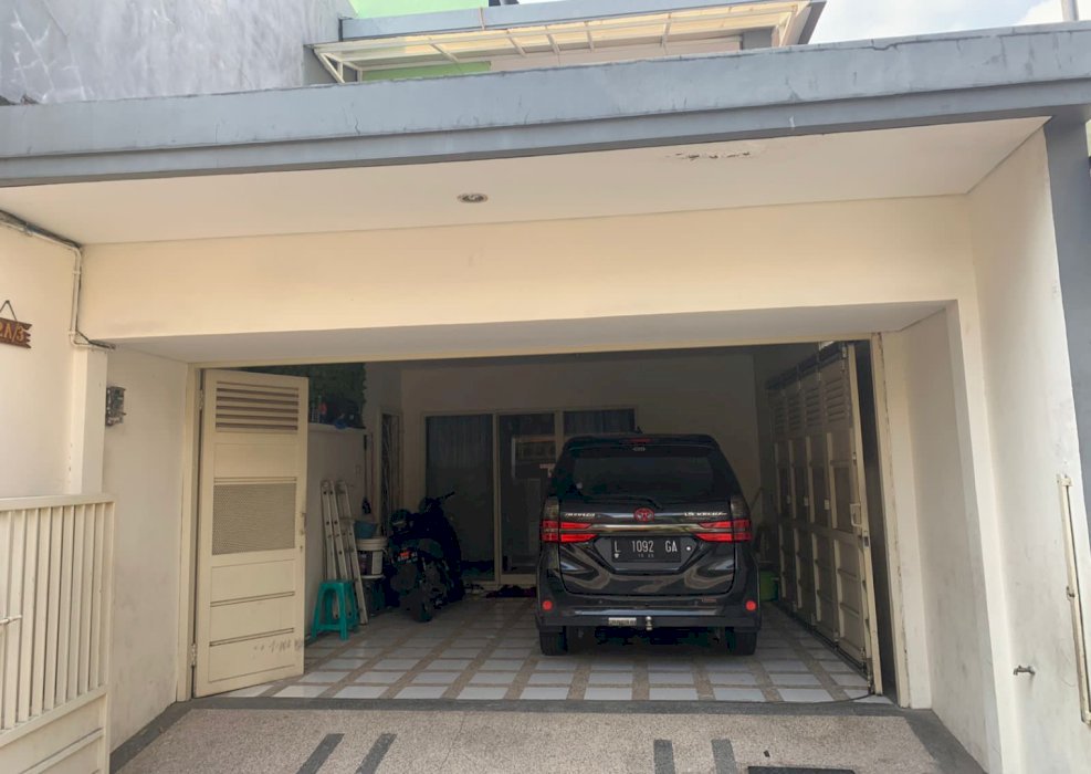 Di Jual Rumah 2 Lantai  Lokasi Surabaya