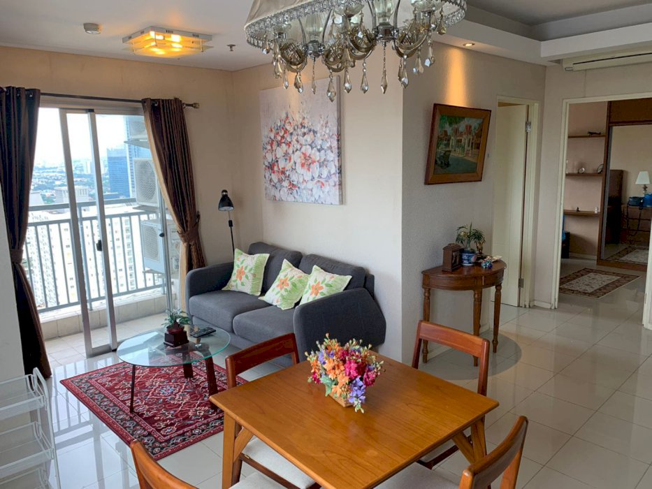 Disewakan Apartemen Cosmo Terrace – 2 BR Full Furnish