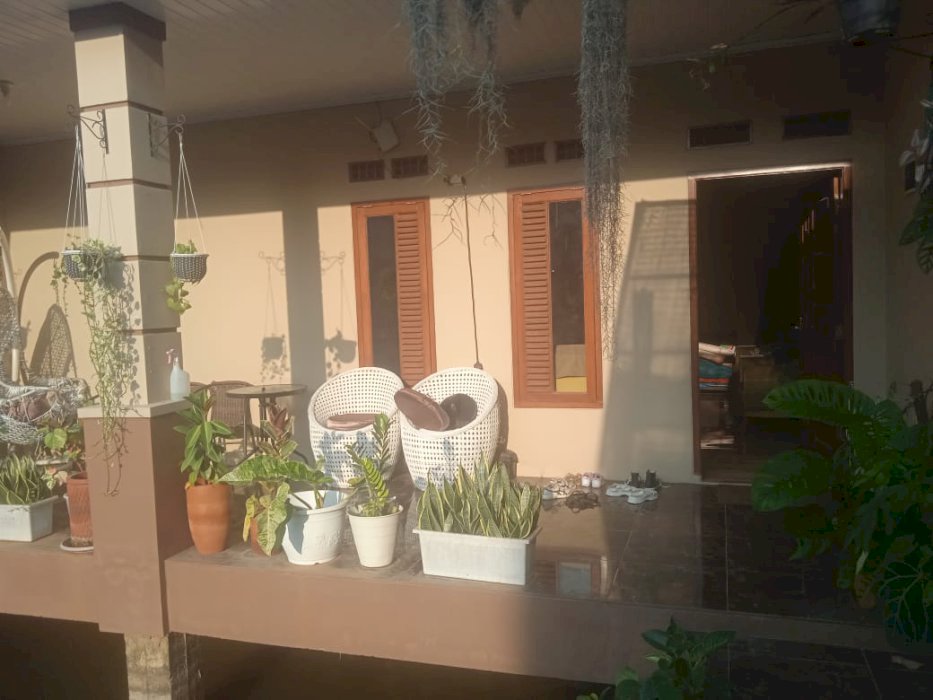 JUAL RUMAH 2 BANGUNAN DI CILENGKRANG BANDUNG JAWABARAT