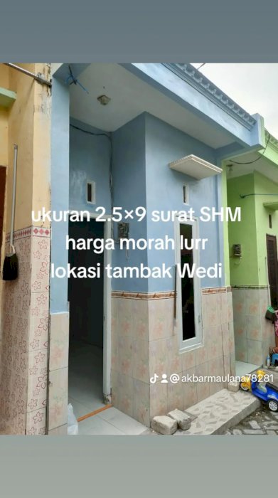 Jual rumah second  rumah padat penduduk