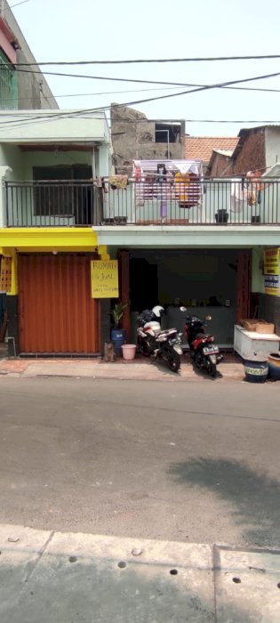 Dijual Rumah dan Tempat Usaha Strategis