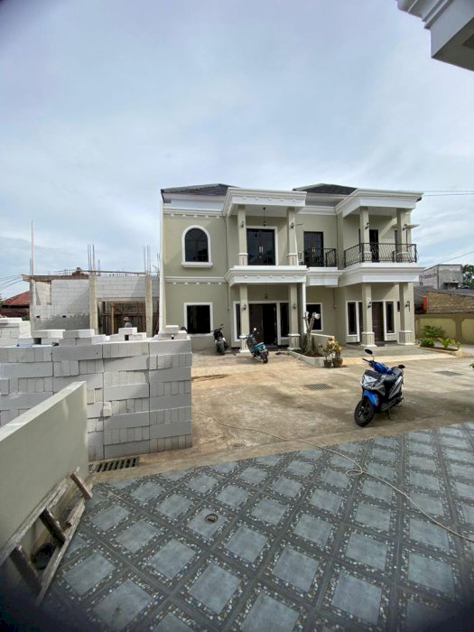 Rumah Mewah 2 Lantai dengan konsep American Classic Modal 5 Juta saja