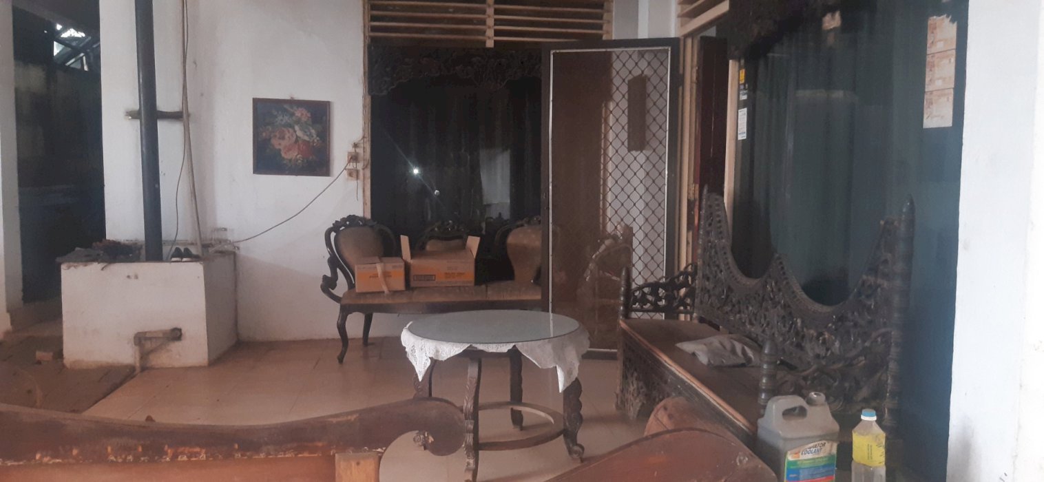 Dijual Rumah Tua Solid Pinggir Jalan Raya, Bangkaraya