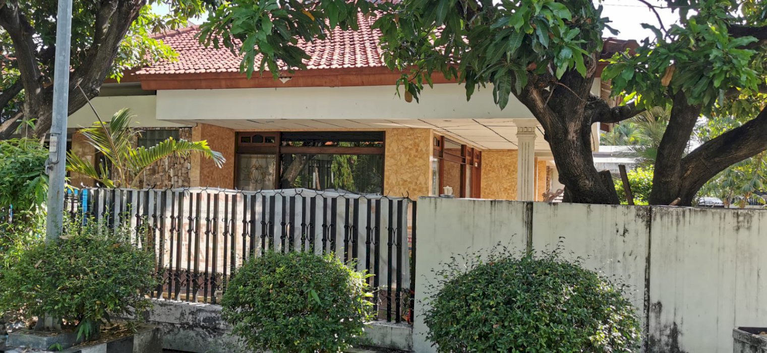 RUMAH MURAH LUAS STRATEGIS DI PRAPEN INDAH SURABAYA JAWA TIMUR