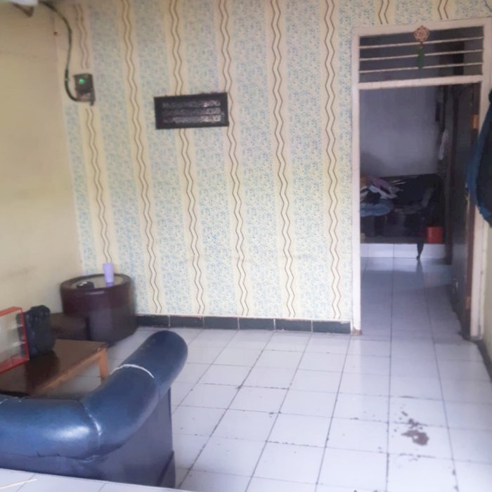 Rumah Pondokgede belakang Superindo