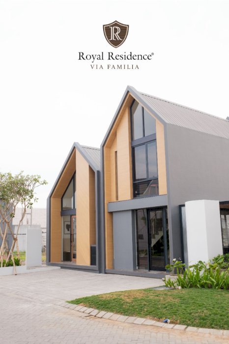 RUMAH 2 LANTAI LINGKUNGAN ASRI DI GRESIK