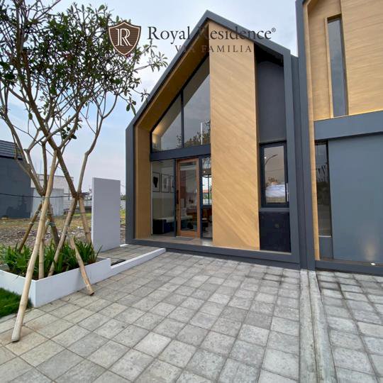 PERUMAHAN 2 LANTAI  ROYAL RESIDENCE GRESIK