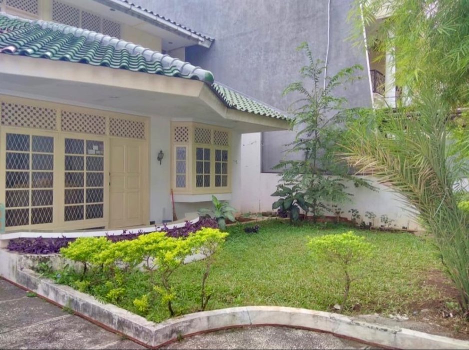 DI JUAL RUMAH PANGADEGAN PANCORAN JAKARTA SELATAN