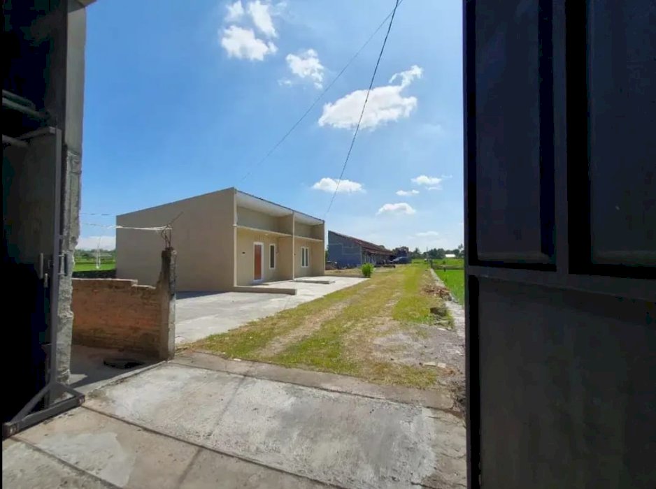 Tanah Bangunan 2 Paviliun dan Gudang