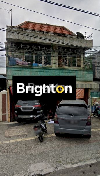 RUMAH 2 LANTAI DiTENGAH KOTA