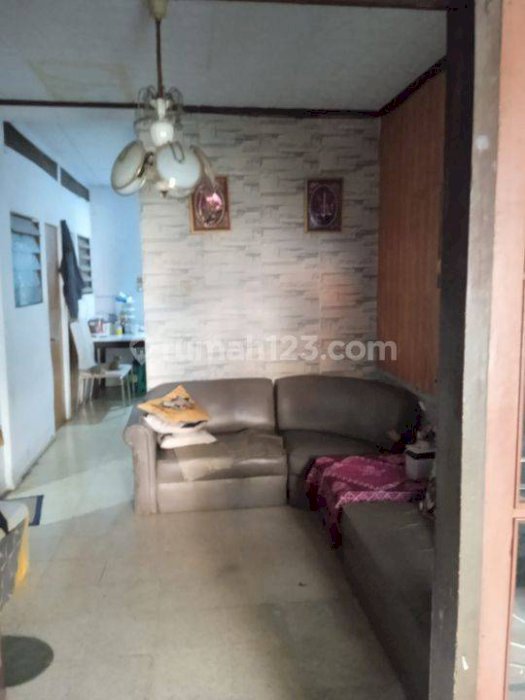 Dijual Rumah: Rumah Jalan Delima