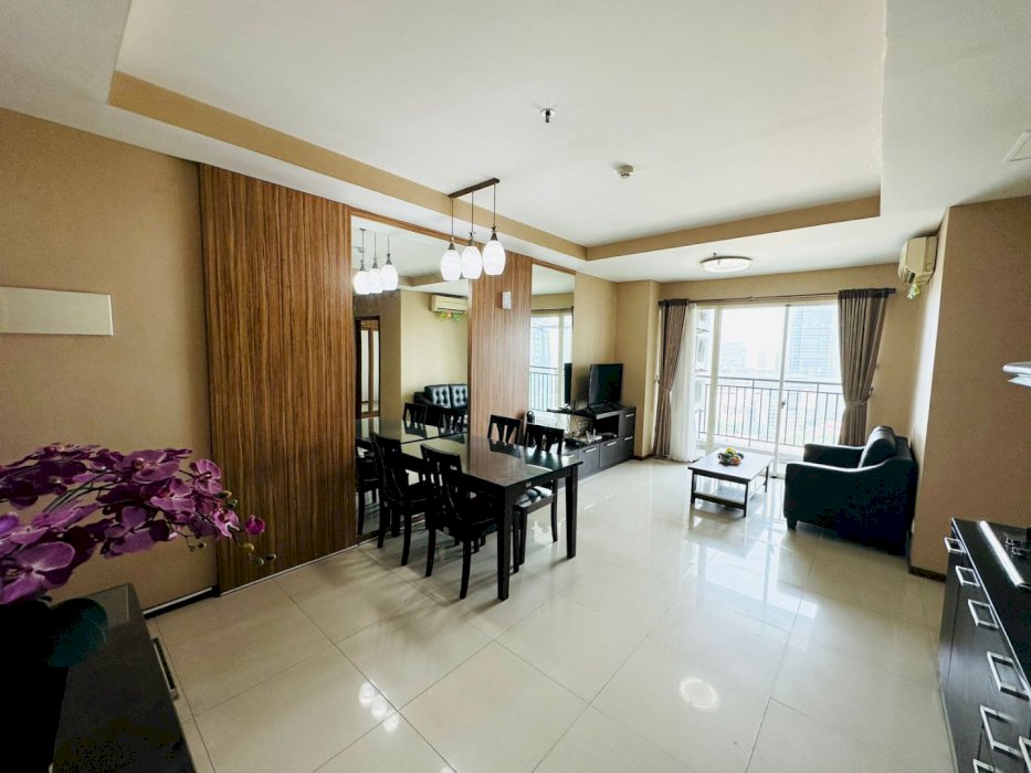 Sewa Apartemen Thamrin Residence Grand Indonesia 3+1 BR Full Furnish