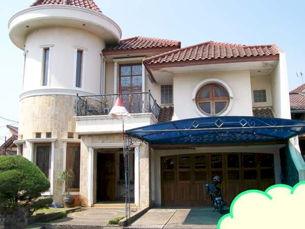 Rumah 3 Lantai Hoek di Perumahan  Mewah  Jakasampurna ,Bekasi Barat