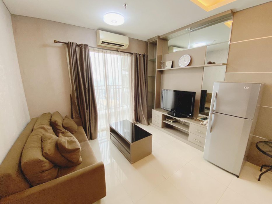 Sewa Apartemen Thamrin Residence  3+1 Bedroom Full Furnish