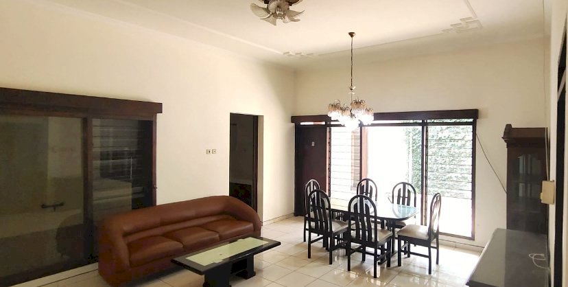 DISEWAKAN - PURI ANJASMORO RUMAH FULL FURNISHED