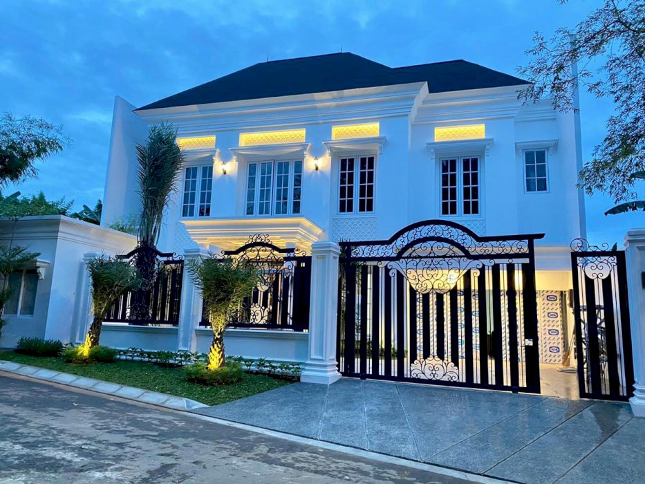 Dijual Rumah Cantik dan Mewah di Pondok Indah