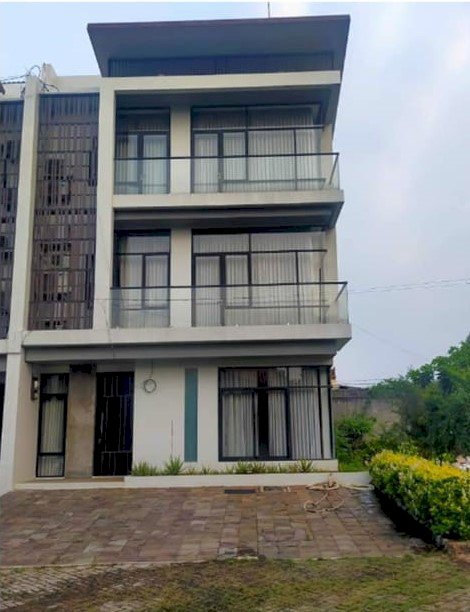 Dijual Rumah Mewah Courtyard 39 Kedoya Selatan,Jakarta Barat