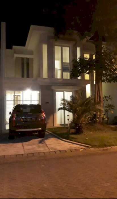 Dijual Rumah di Pakuwon City  Long Beach