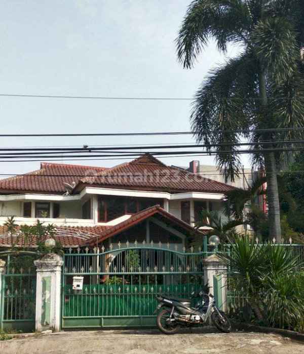 Rumah Pinggir Jalan Pondok Gede Cocok Untuk Komersial
