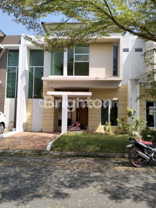 PERUMAHAN MODERN THE SUMMER