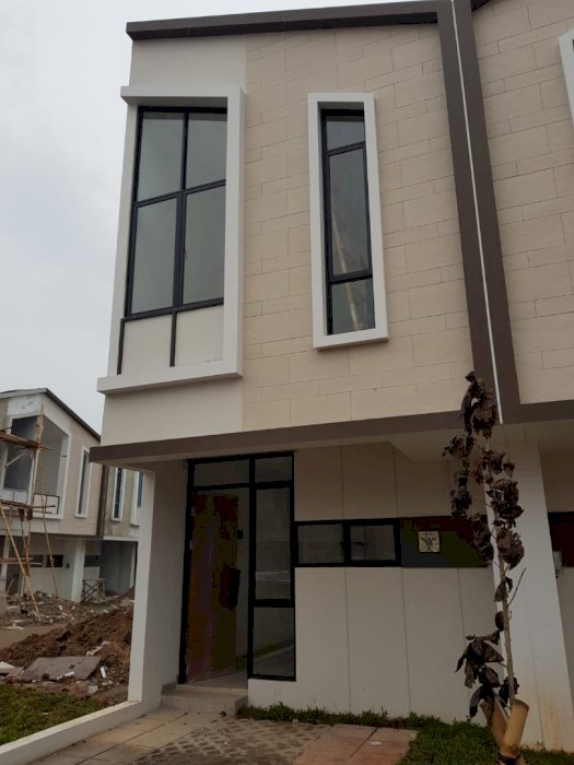 dijual rumah siap huni di kawasan kota mandiri