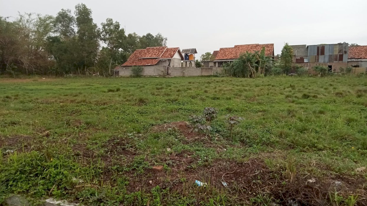 Dijual tanah pekarangan strategis di kota metro