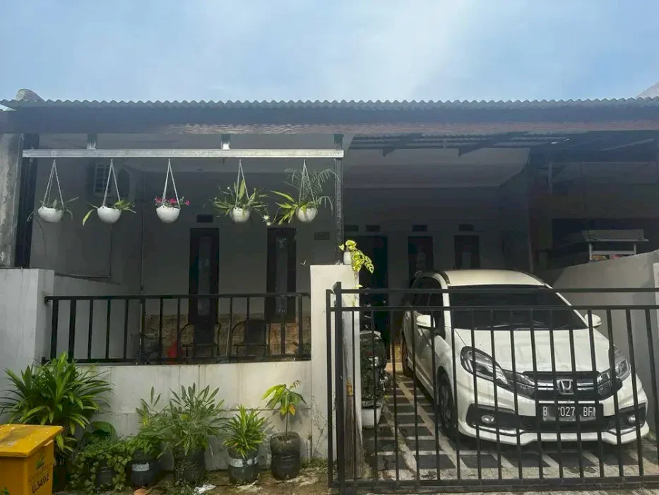 DJU 011 Di jual Rumah Semi Furnished Graha Catania Raya Tangerang