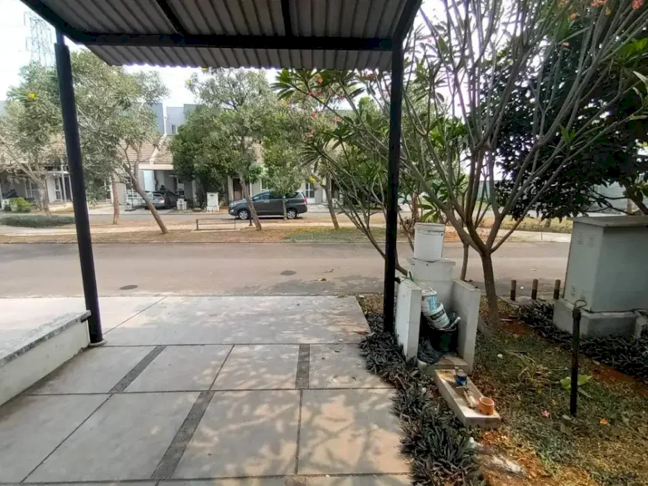 DJU 004 Di Jual Rumah Suvarna Sutera Cluster Dhana