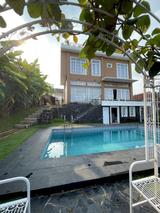 Di jual vila mewah  kota cipanas cianjur jabar.