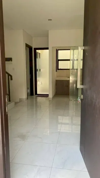 DSE 027 Disewakan cluster allura lavon 1 tangerang