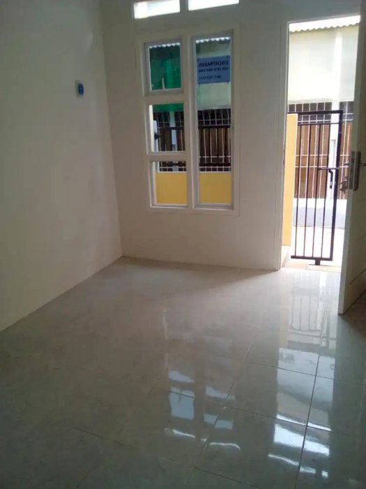 RUMAH DIJUAL LOKASI STRATEGIS DI JAGARAKSA JAKARTA SELATAN