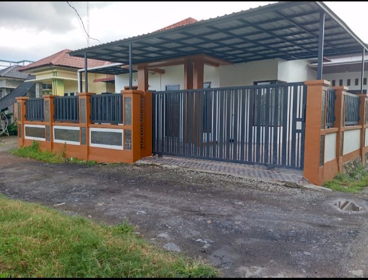 Rumah dijual di blkng puskesmas batoh, lungbata