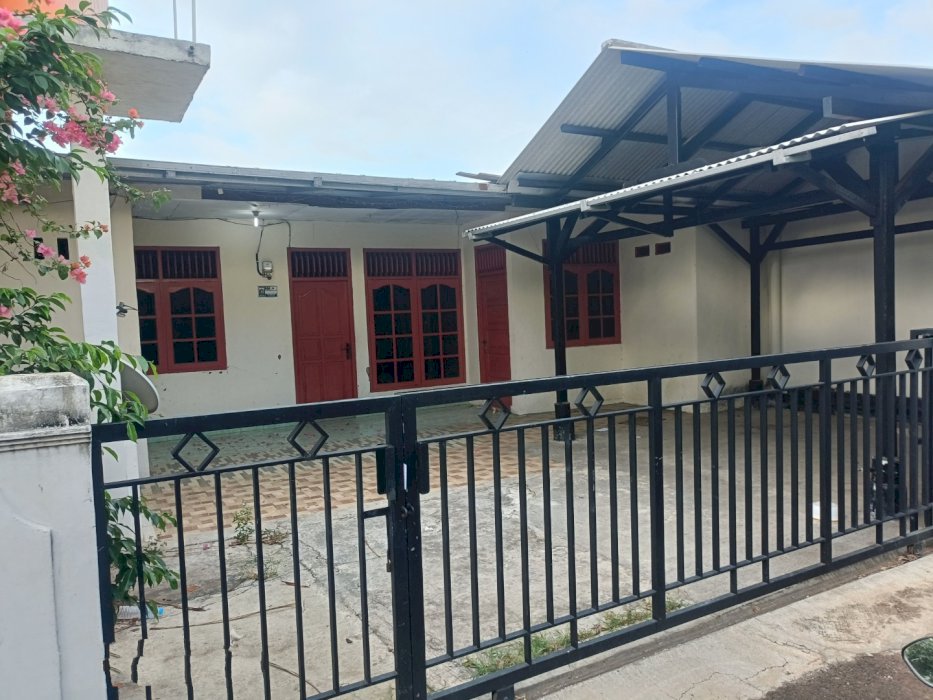Rumah Tinggal disudut (Mengantong Hoky)