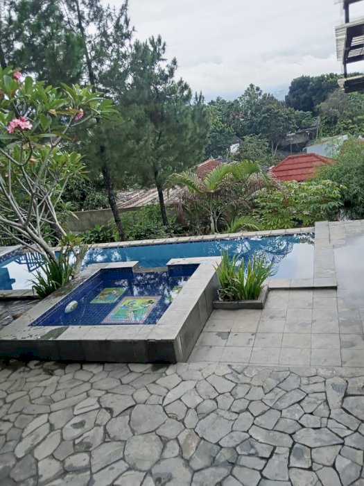 Di jual vila gunung geulis  sumarecon bogor