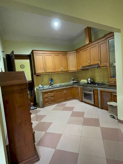 Dijual rumah full furnish