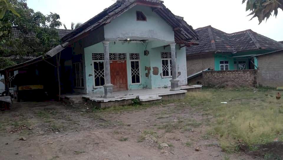 JUAL TANAH LUAS 983M2 DAN BANGUNAN RUMAH DEKAT CURUG SODONG