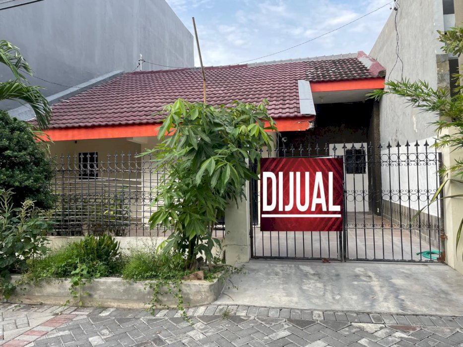 DIJUAL RUMAH HITUNG TANAH JALAN SUTOREJO