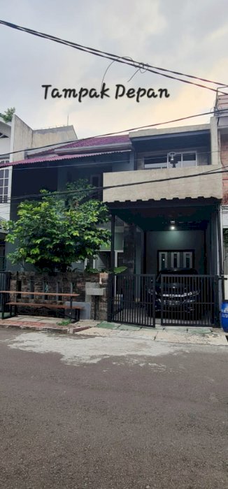 RUMAH ASRI DI KOMPLEK DOLOG JAYA KALIMALANG JAKARTA