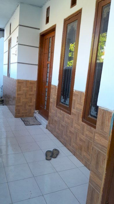 DIJUAL RUMAH 2 LANTAI MODERN DI PROBOLINGGO