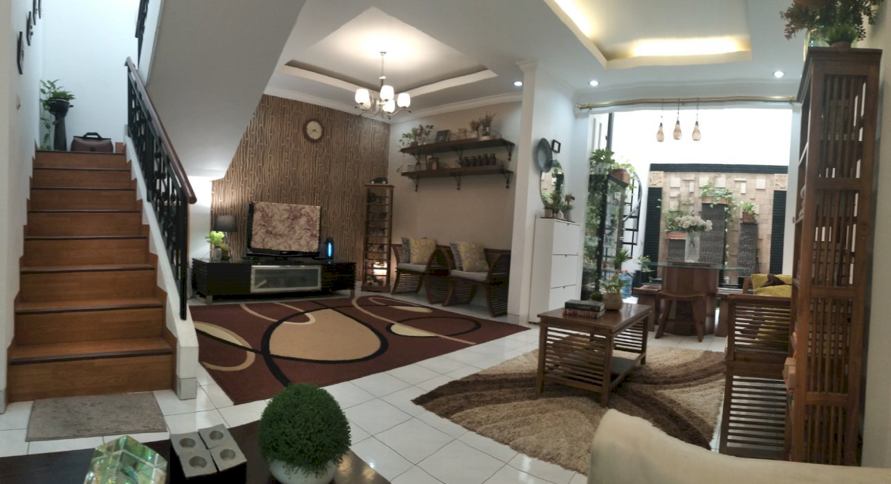 Hommy House di Legenda Wisata