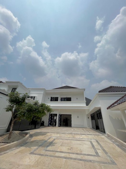 DIJUAL RUMAH MEWAH DALAM CLUSTER CIGANJUR JAKARTA SELATAN