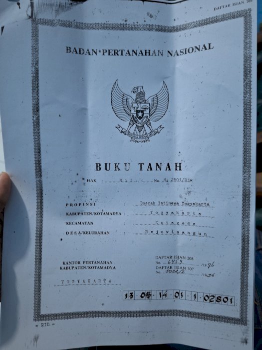 Rumah pinggir jalan di Gedong kuning cocok untuk usaha