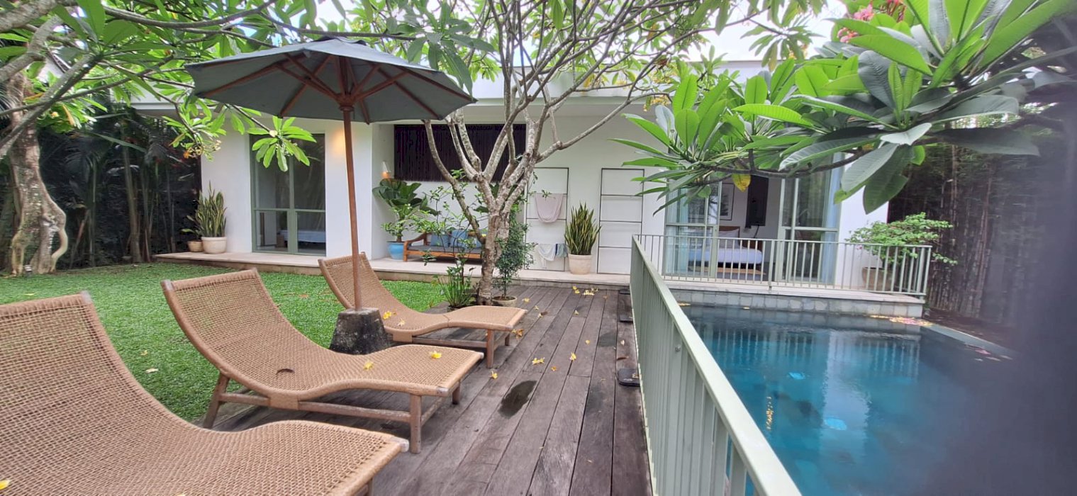 LUXURY  VILLA CANGGU BALI KUTA UTARA