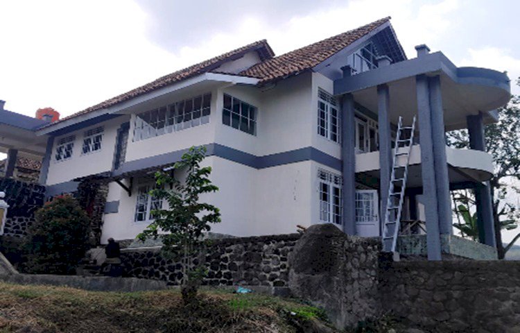 DIJUAL Rumah Villa 2 Lantai Strategis Dekat Pantai Palabuhanratu